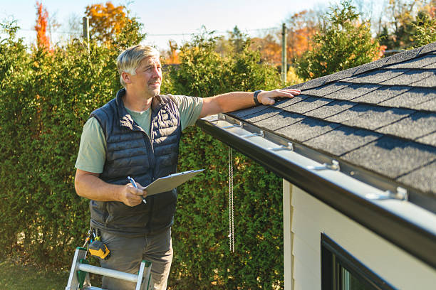 Professional Roof Repair technician working in Issue, MD